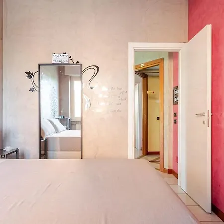 Malpensa-self Check-in Trilocale A Samarate
